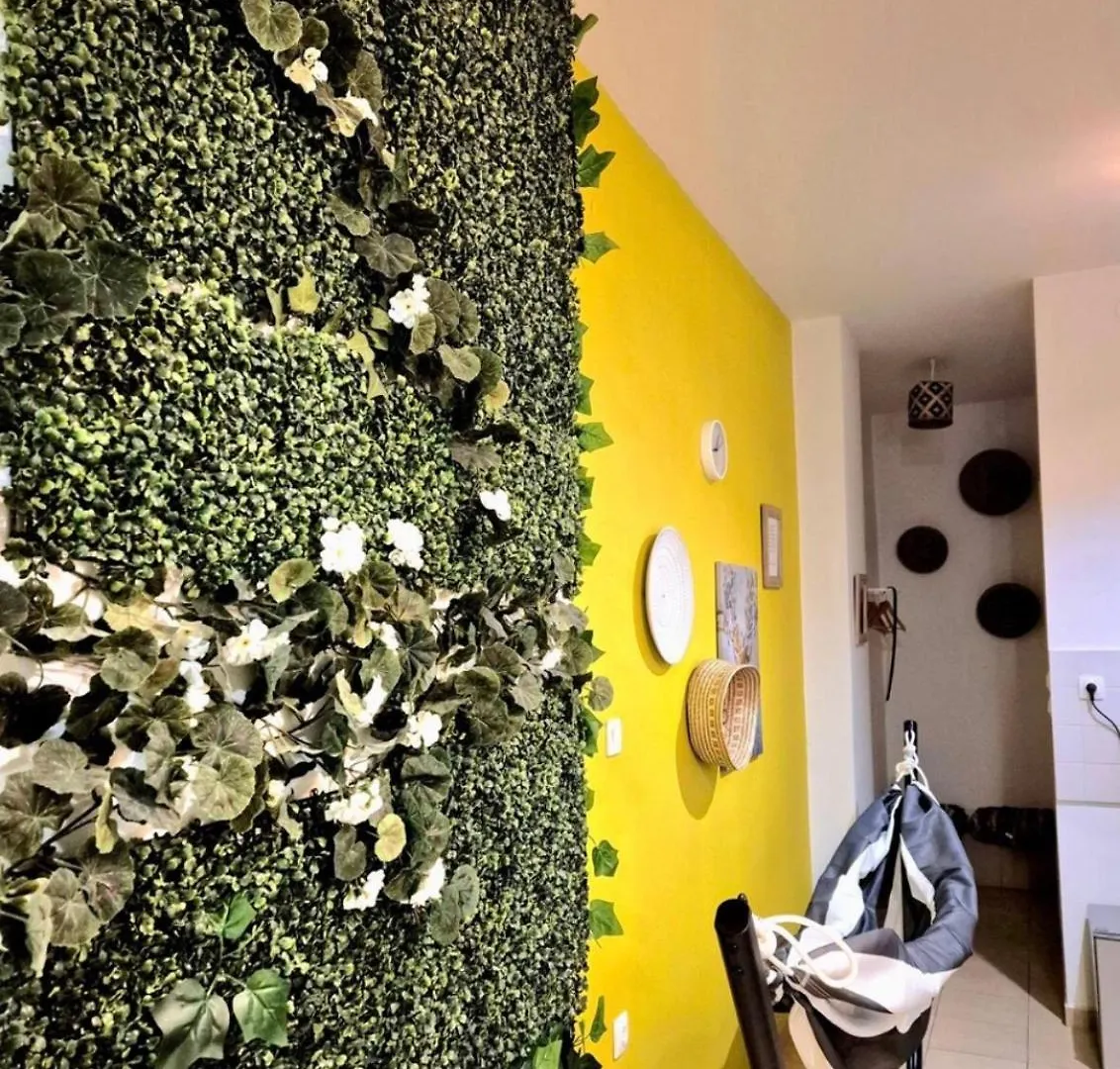 Erato “Wrapped In Myrtle And Roses” Apartment Thessaloniki